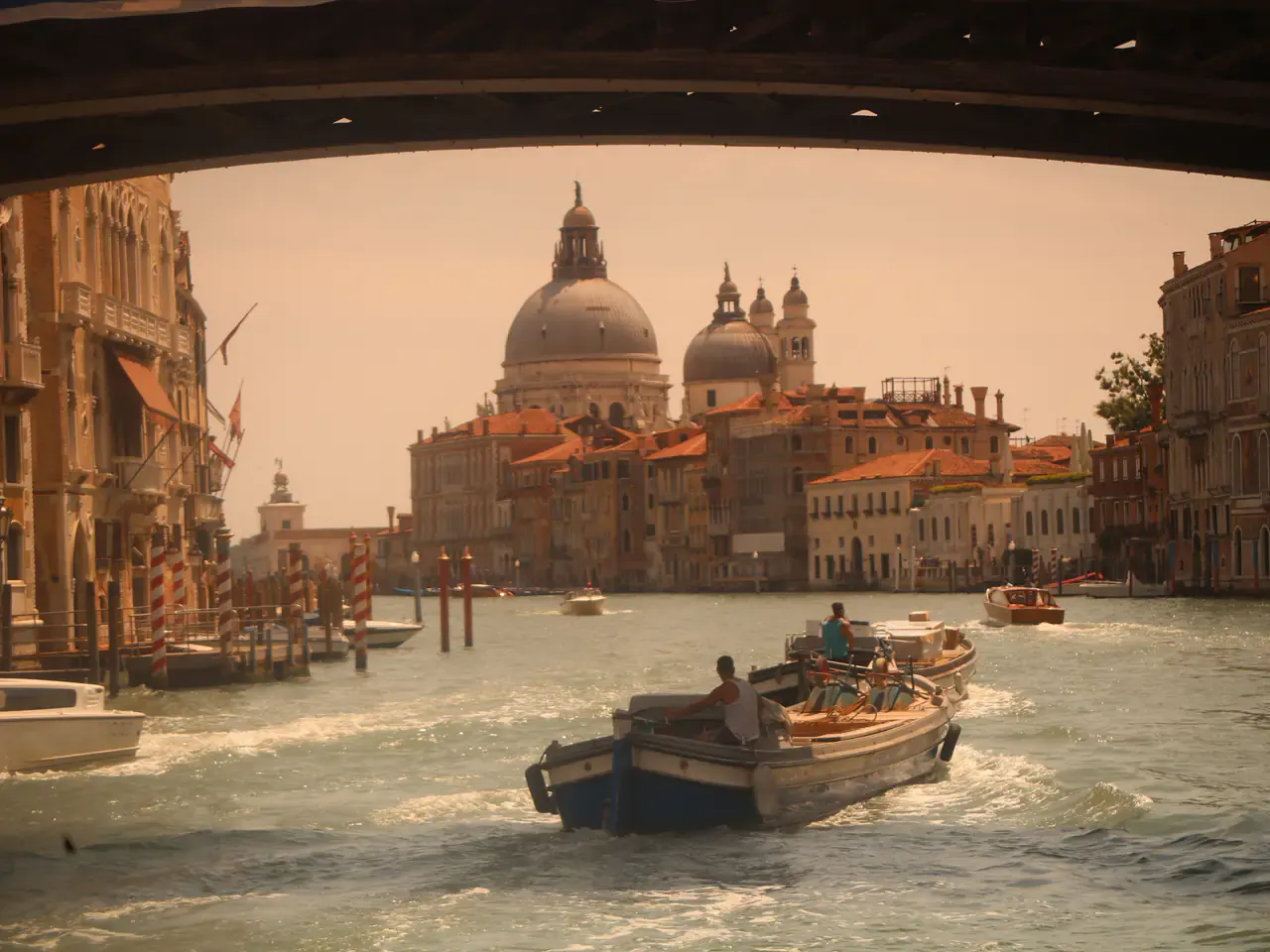 Canal Grande di Venezia con Santa Maria della Salute